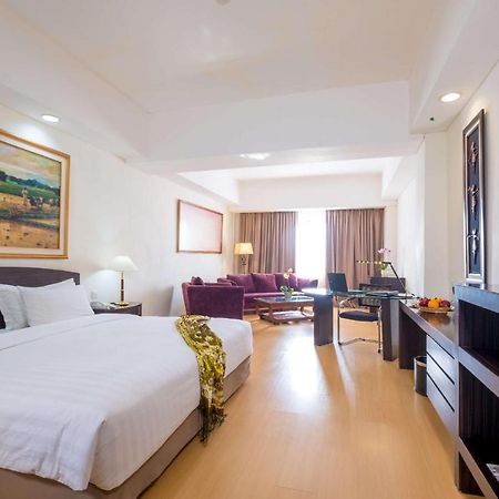 Sintesa Peninsula Hotel Палембанг Екстериор снимка