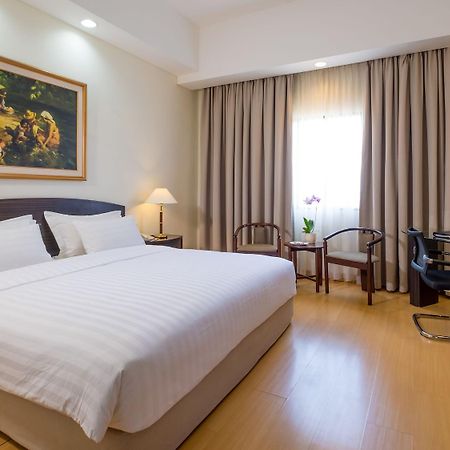 Sintesa Peninsula Hotel Палембанг Екстериор снимка